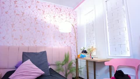 Amelia Adams online show from 11-05-25, 07:14