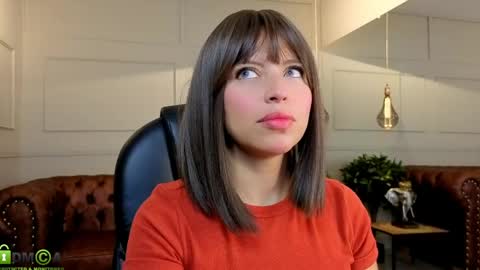 AMELIA online show from 05-12-26, 12:02