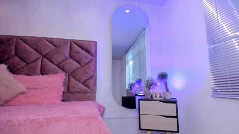 amelia_fry online show from 10-15-25, 08:20