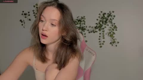 Snapshot of amelia_lein chatting on 09-14-25, 12:21 Your Amelia online show from 09-14-25, 12:21