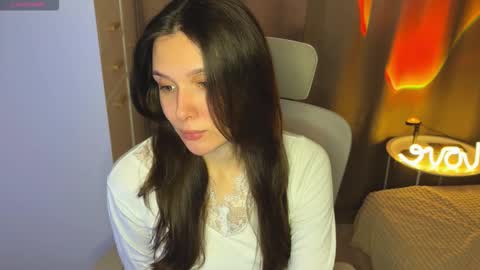 Snapshot of ameliahenderson chatting on 03-18-26, 11:13 Ameli online show from 03-18-26, 11:13
