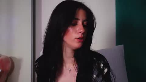 Snapshot of ameliajuney chatting on 06-13-26, 09:57 AmeliaJune online show from 06-13-26, 09:57