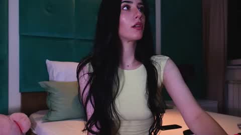 Snapshot of ameliajuney chatting on 06-16-26, 09:50 AmeliaJune online show from 06-16-26, 09:50