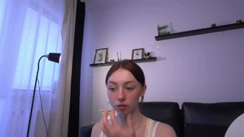 Amelia   online show from 05-03-26, 02:45