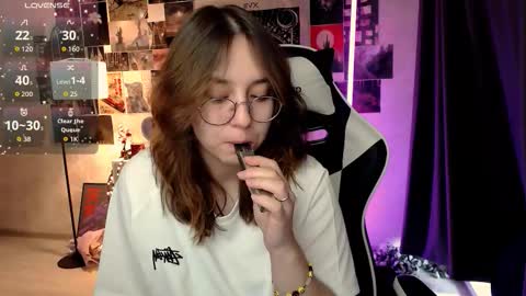 Snapshot of ameliameadd chatting on 10-04-25, 08:01 Amelia online show from 10-04-25, 08:01