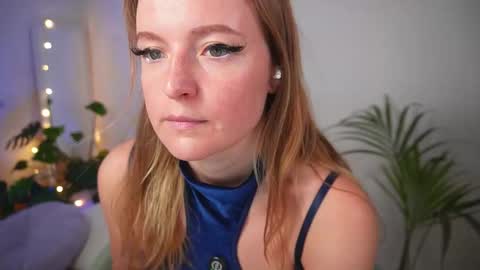 Snapshot of ameliasweety69 chatting on 03-26-26, 01:06 Amelia online show from 03-26-26, 01:06