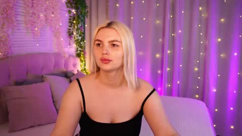  Amelia  online show from 05-04-26, 03:57