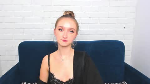 ameliawise online show from 01-04-25, 02:56