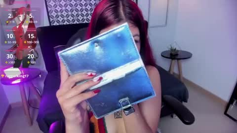 Snapshot of amelie_furtado chatting on 05-11-26, 03:07 amelie online show from 05-11-26, 03:07