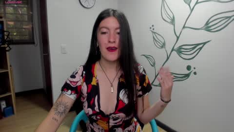 Snapshot of ameliegray chatting on 12-13-24, 12:28 A M E L I E online show from 12-13-24, 12:28