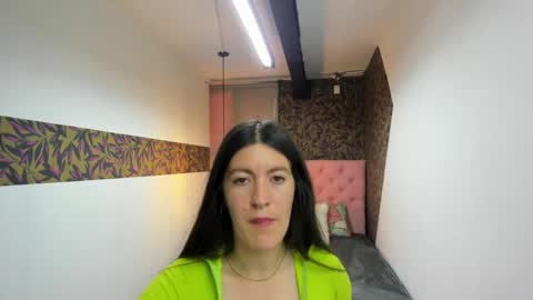 Snapshot of ameliegray chatting on 03-12-25, 06:00 A M E L I E online show from 03-12-25, 06:00