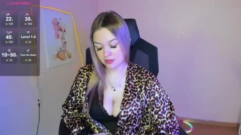 Amelie online show from 05-23-26, 04:11