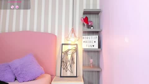 Snapshot of amelietarson chatting on 03-07-25, 07:27 Victoria online show from 03-07-25, 07:27