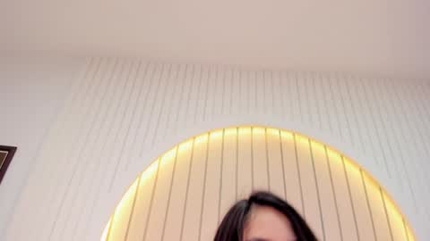 Amelia online show from 02-05-25, 05:09