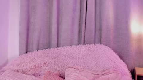 Amelia online show from 09-15-25, 12:32