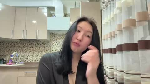 Ameliya online show from 04-30-26, 09:41
