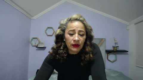 Amell Thomson online show from 12-19-24, 11:07