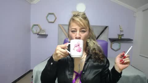 Amell Thomson online show from 12-24-24, 10:01