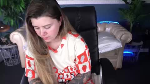 amellymillyy online show from 03-21-26, 08:01