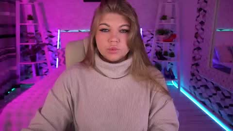 Alina online show from 04-30-26, 01:06