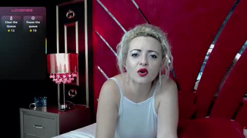 Amelya online show from 10-10-25, 04:33