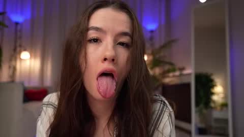 Amy  online show from 06-20-26, 02:47