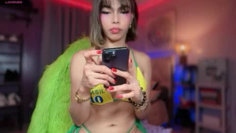 Snapshot of amethyst_ts chatting on 02-12-26, 07:31 AMETHYST look at my BIO online show from 02-12-26, 07:31