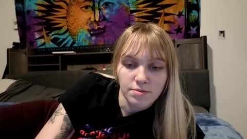 Snapshot of amethystmoon18 chatting on 03-05-26, 06:48 amethystmoon18 online show from 03-05-26, 06:48