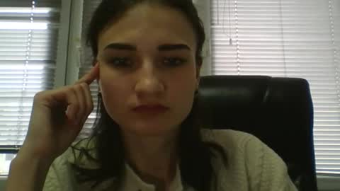 Snapshot of amethystnight_ chatting on 02-13-25, 12:54 Julia online show from 02-13-25, 12:54