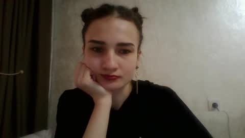 Snapshot of amethystnight_ chatting on 03-04-25, 06:37 Julia online show from 03-04-25, 06:37