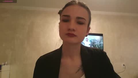 Snapshot of amethystnight_ chatting on 03-06-25, 07:25 Julia online show from 03-06-25, 07:25