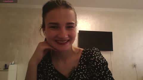 Snapshot of amethystnight_ chatting on 03-07-25, 11:07 Julia online show from 03-07-25, 11:07