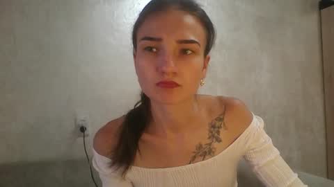 Snapshot of amethystnight_ chatting on 09-10-25, 10:26 Julia online show from 09-10-25, 10:26