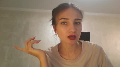 Snapshot of amethystnight_ chatting on 09-15-25, 10:04 Julia online show from 09-15-25, 10:04