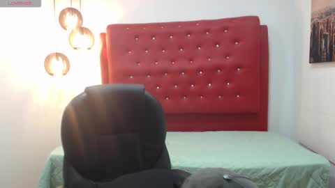 amethystshadow online show from 12-14-25, 04:23