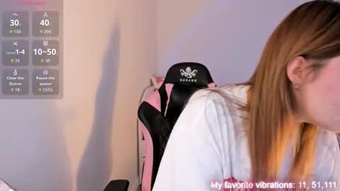 Hi-hi I am Kate welcome to my sexy room online show from 11-09-25, 01:09