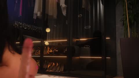 Ami online show from 12-25-24, 06:31