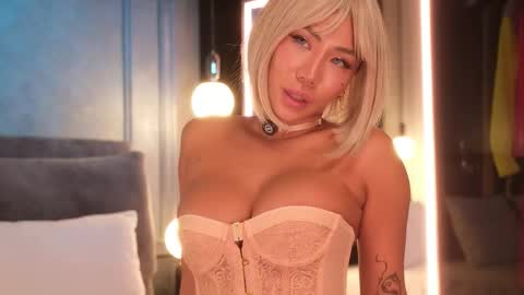 Ami online show from 10-25-25, 03:58