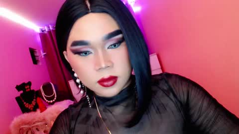 Snapshot of amiadoll chatting on 02-24-25, 03:09 Queen Mireska online show from 02-24-25, 03:09