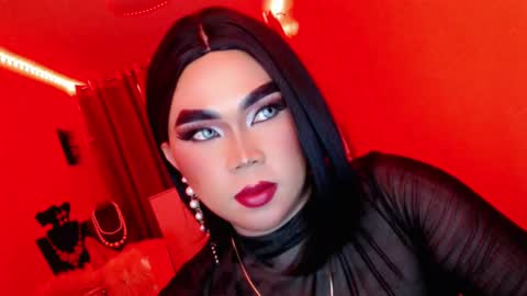 Snapshot of amiadoll chatting on 03-03-25, 06:33 Queen Mireska online show from 03-03-25, 06:33