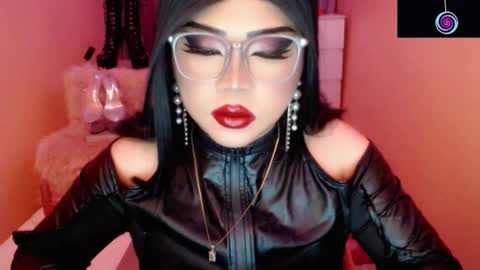 Queen Mireska online show from 03-10-26, 05:18
