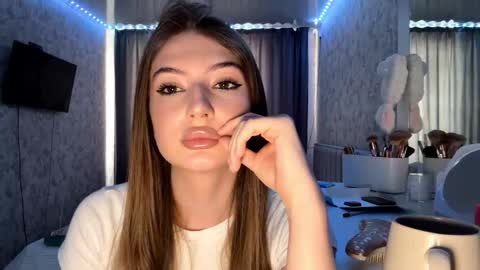 Snapshot of amiejahnel chatting on 03-04-26, 09:37 Kate online show from 03-04-26, 09:37