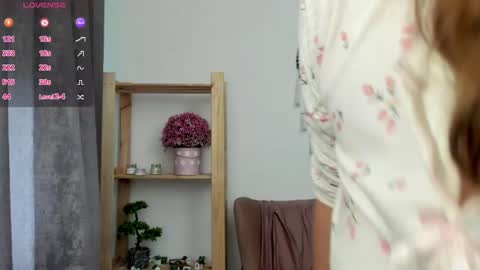 Snapshot of amillygil chatting on 03-18-26, 08:06 Emily online show from 03-18-26, 08:06