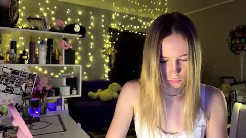 Amily online show from 02-22-26, 03:43