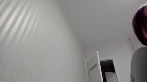 Snapshot of aminaswan_ chatting on 02-16-25, 08:10 Kristina online show from 02-16-25, 08:10