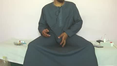 Snapshot of amir_elaraby chatting on 10-07-25, 10:12 Amir online show from 10-07-25, 10:12