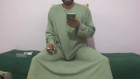 Snapshot of amir_elaraby chatting on 11-04-25, 11:37 Amir online show from 11-04-25, 11:37