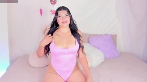 Snapshot of amira_princesswc chatting on 04-06-26, 07:15 amira_princesswc online show from 04-06-26, 07:15