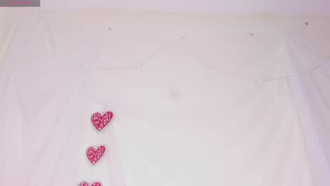 Snapshot of amira_princesswc chatting on 04-21-26, 01:42 amira_princesswc online show from 04-21-26, 01:42