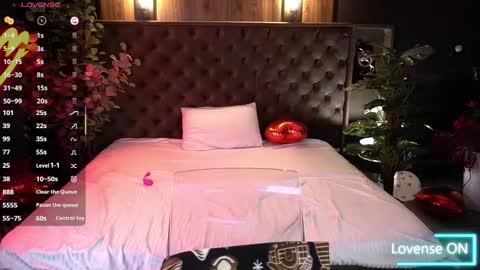 Kate online show from 02-08-26, 01:47